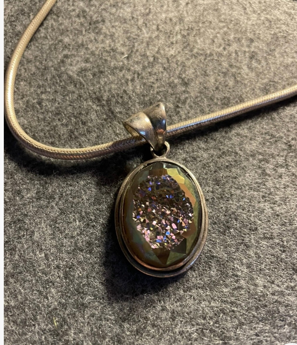 Druzy Quartz pendant with sterling (925) Necklace